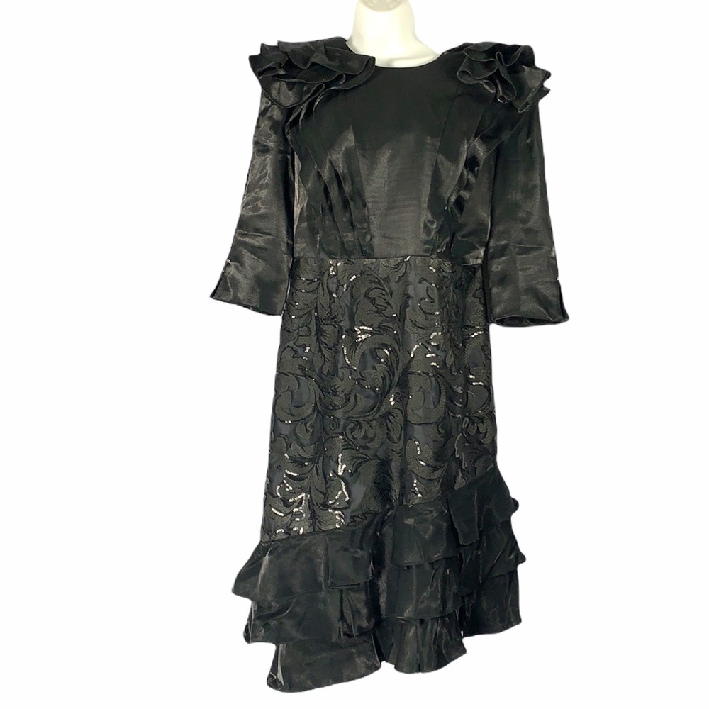 NINA NISCHELLE SATIN TEXTURE BLACK DRESS